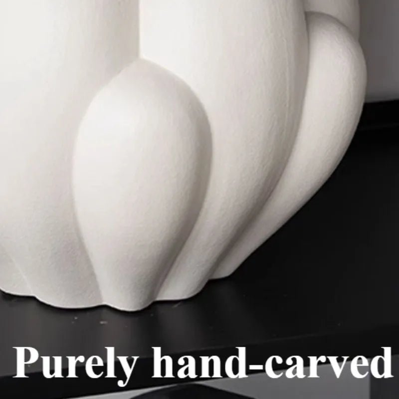 Nordic Luxury Aesthetic Vase – Modern Home Decor - Nuvariq Goods